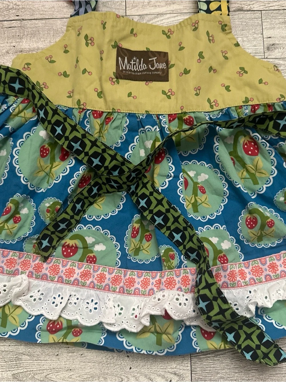 Matilda Jane size 4 Love Bug Strawberry Knot Top Wonderful Parade